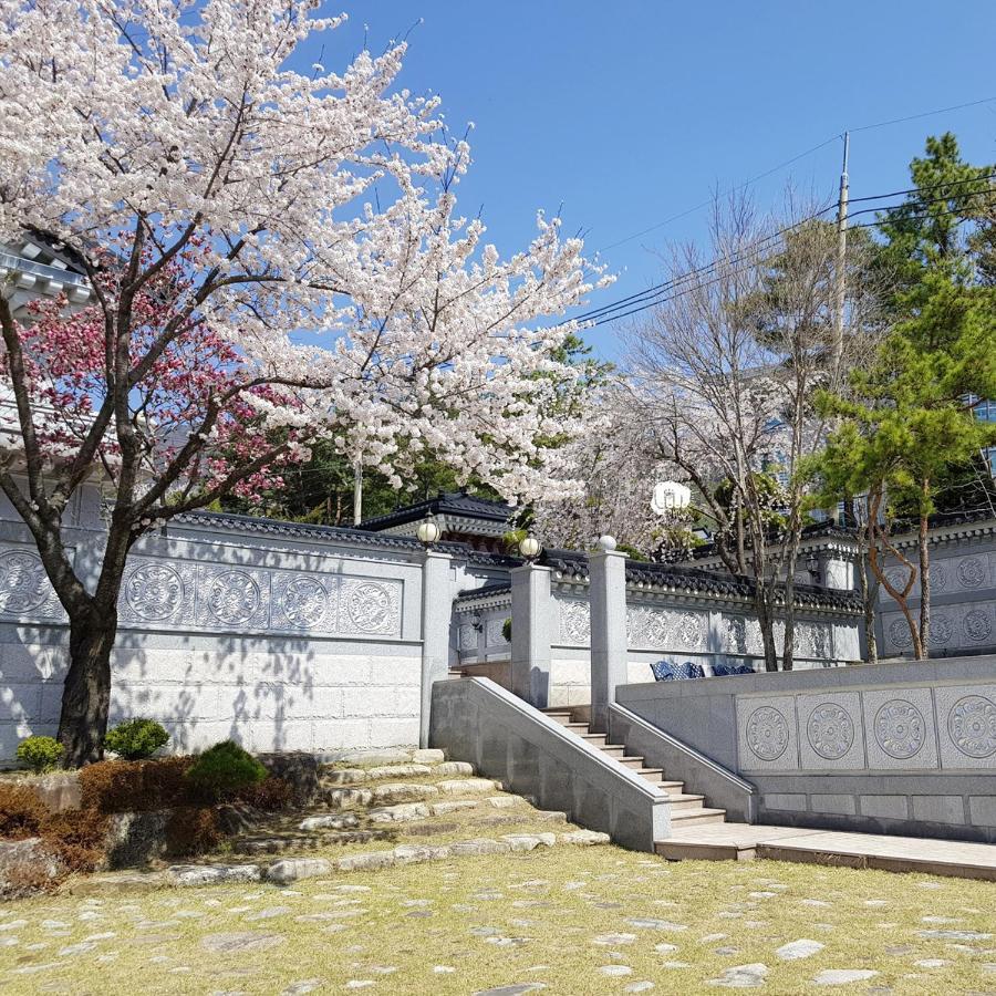 Hotel Gaya Seongju Exterior photo